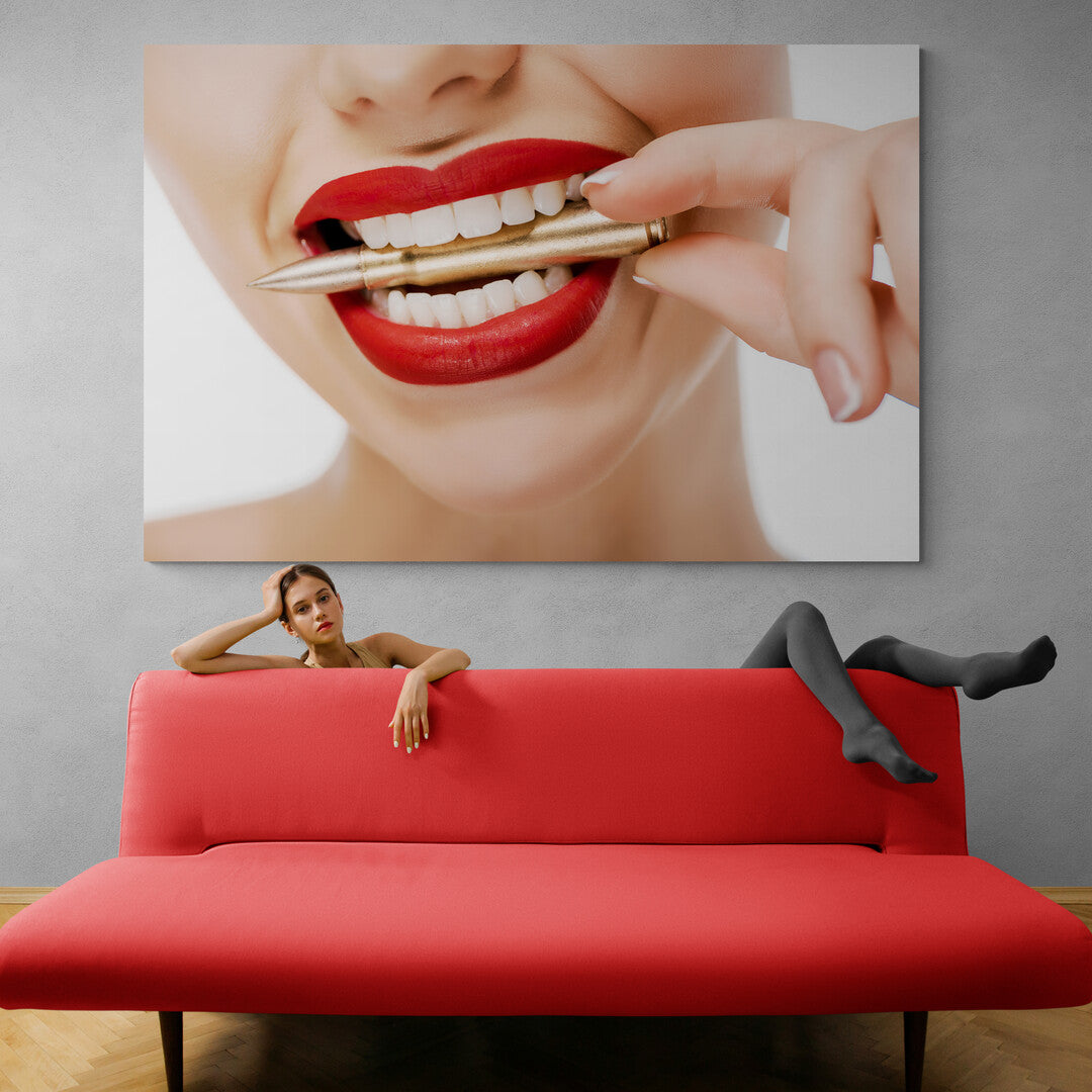 Tablou Canvas Gold Bullet Lips Panoply.ro