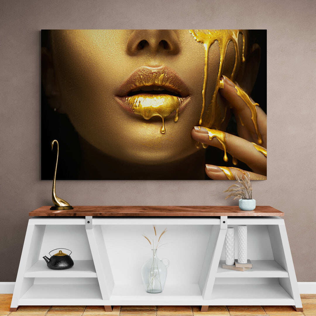 Tablou Canvas Lips Covered In Gold